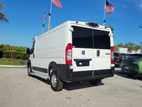 Used 2025 RAM ProMaster 2500 w/ U-Haul Equipment Group FWD image 7