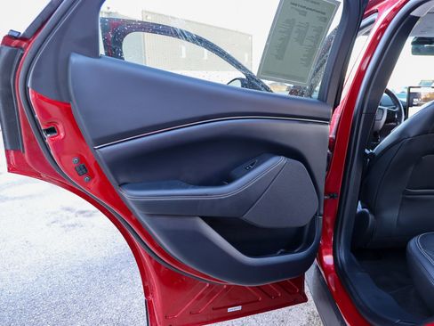 Used 2024 Ford Mustang Mach-E Select w/ Comfort Package Lite image 39