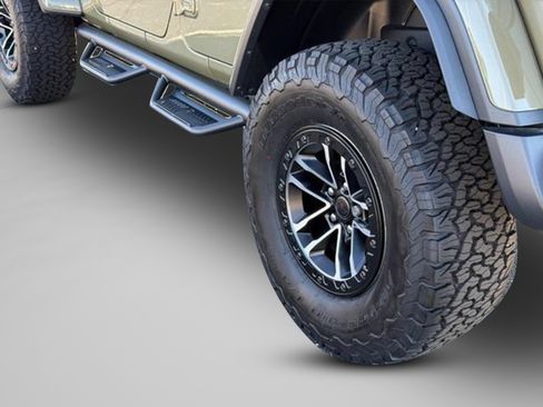 Used 2025 Jeep Wrangler Unlimited Rubicon AWD/4WD image 30