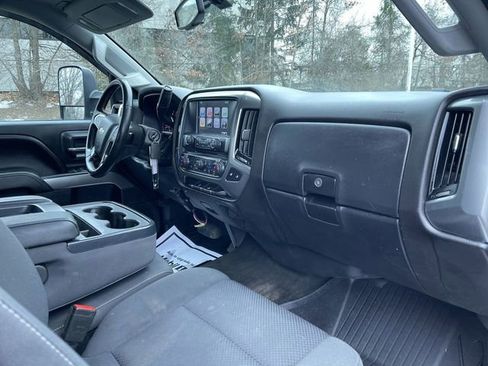 Used 2018 Chevrolet Silverado 1500 LT w/ All Star Edition image 26