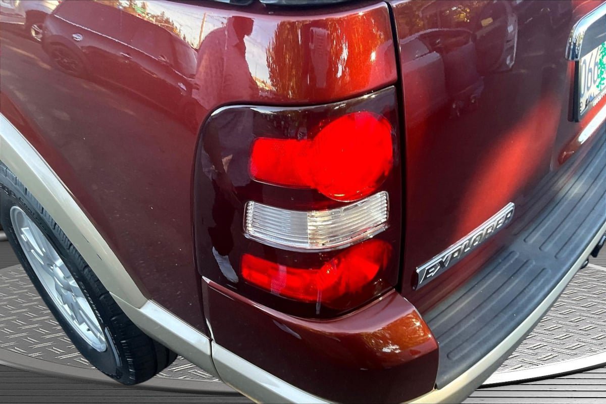 Used 2009 Ford Explorer Eddie Bauer AWD/4WD image 22