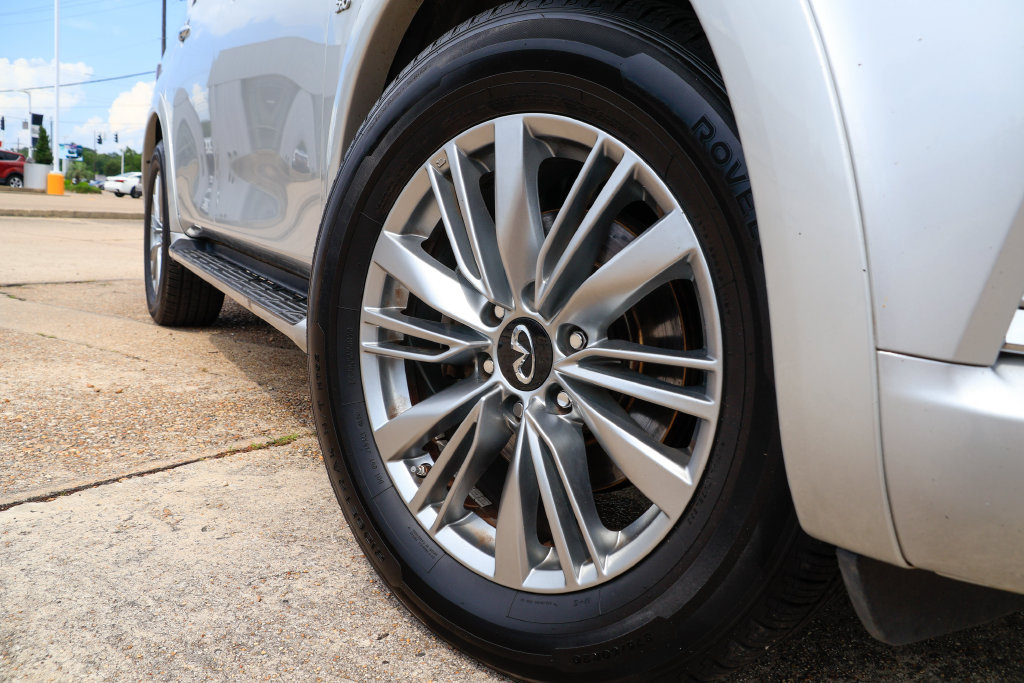 Used 2019 INFINITI QX80 Luxe w/ Proassist Package RWD image 30
