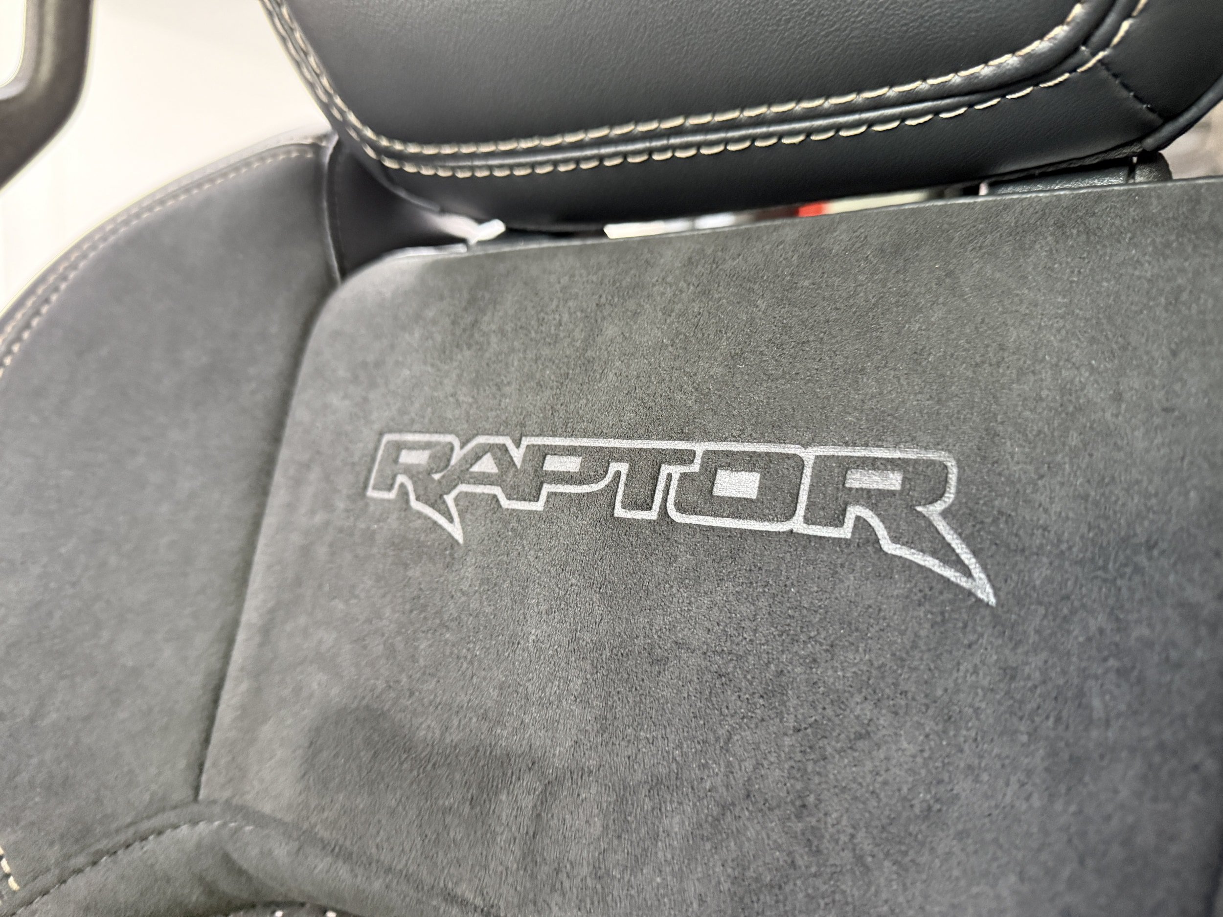 Used 2024 Ford Bronco Raptor w/ Interior Carbon Fibre Pack AWD/4WD image 26