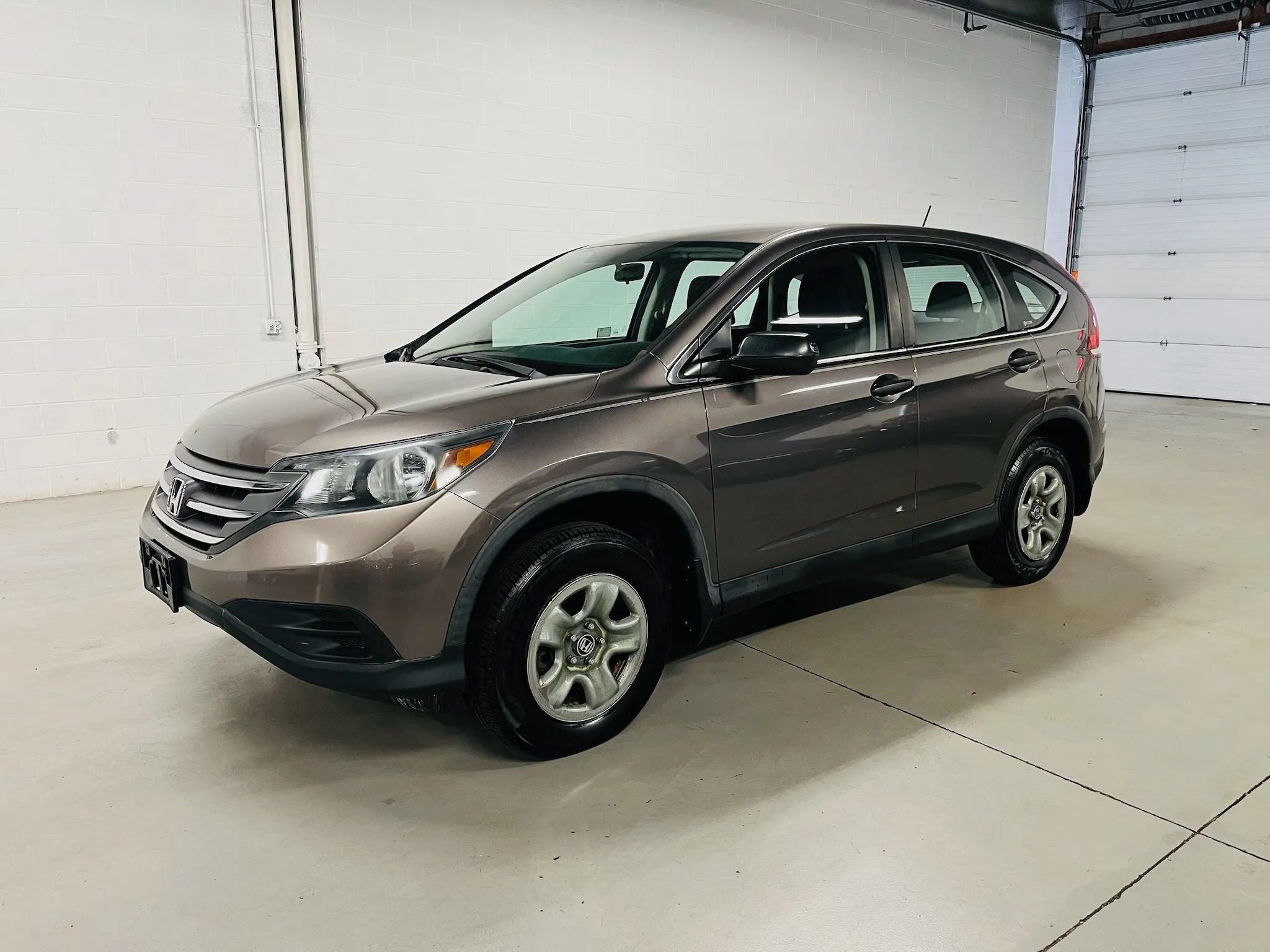 Used 2012 Honda CR-V LX image 2