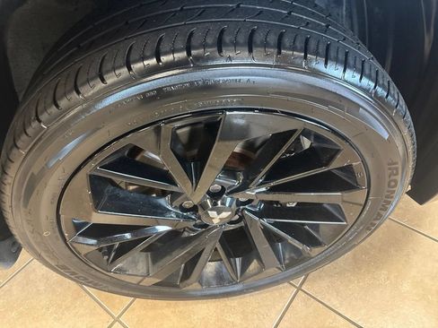 Used 2022 Mitsubishi Outlander SE AWD/4WD image 37