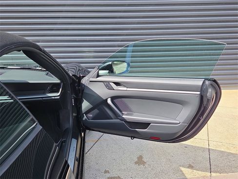 Used 2025 Porsche 911 Carrera image 21