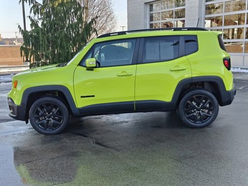 Used 2018 Jeep Renegade Altitude image 9