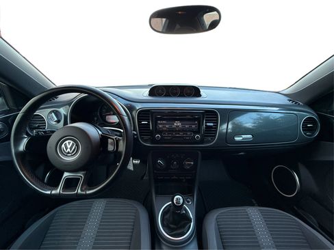 Used 2012 Volkswagen Beetle 2.0T image 23