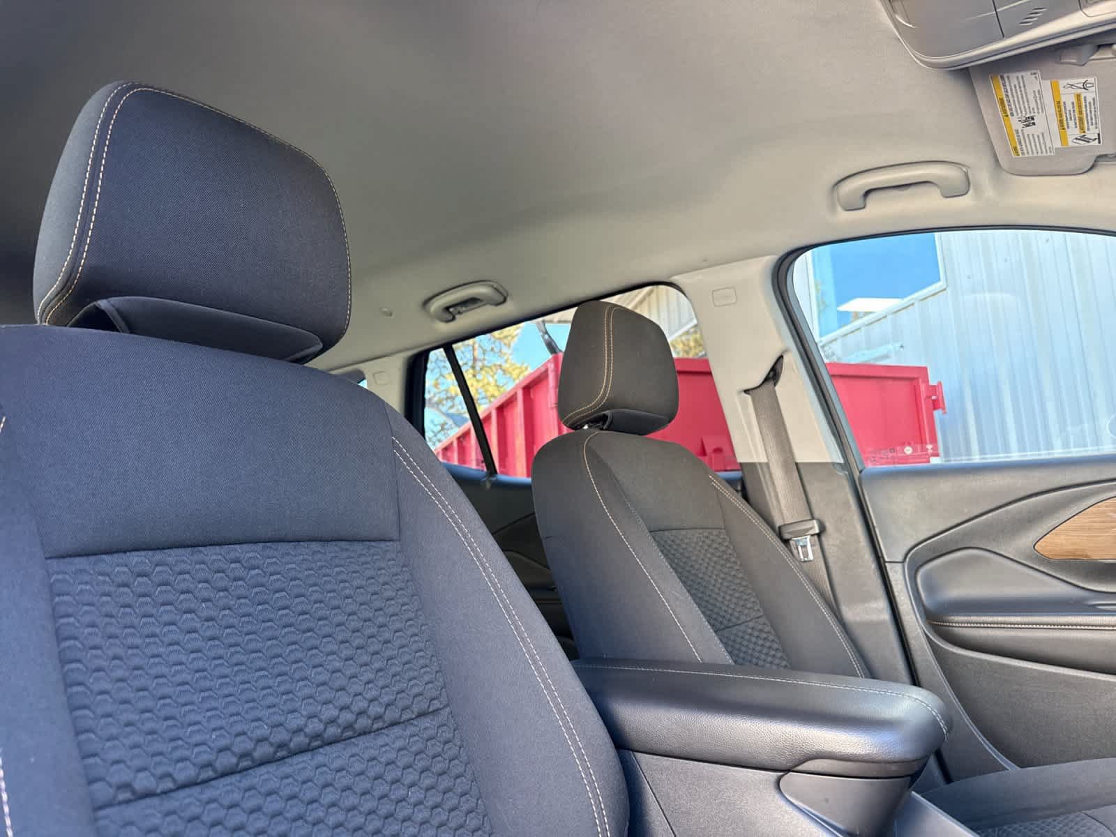 Used 2020 GMC Terrain SLE FWD image 17