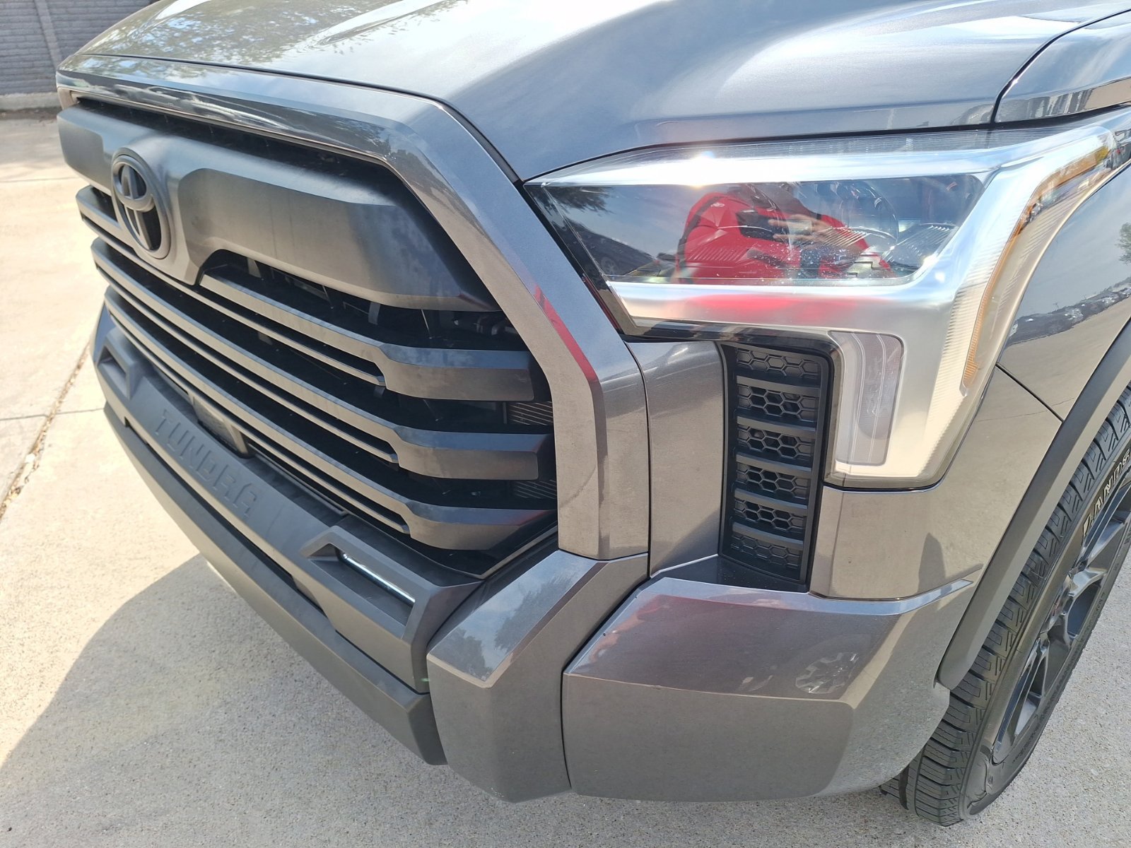 Used 2023 Toyota Tundra SR5 AWD/4WD image 10
