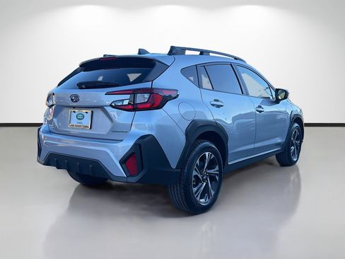 Used 2024 Subaru Crosstrek 2.0i Premium image 5