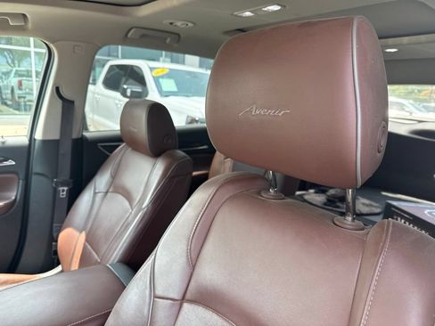 Used 2020 Buick Enclave Avenir w/ Avenir Technology Package FWD image 7