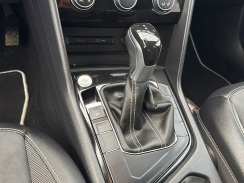 Used 2023 Volkswagen Taos SE image 24