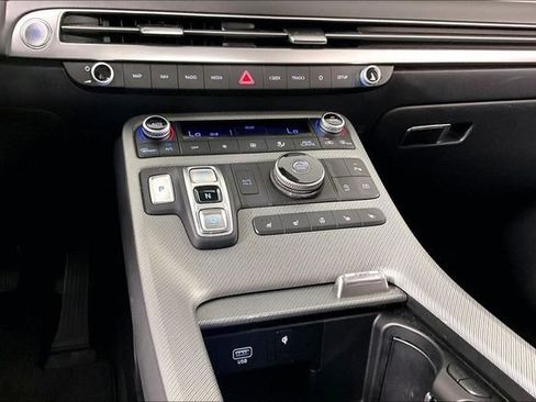 Used 2025 Hyundai Palisade SEL FWD image 8