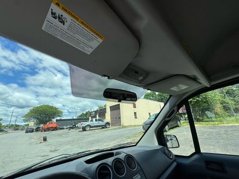 Used 2012 Ford Transit Connect XL image 25