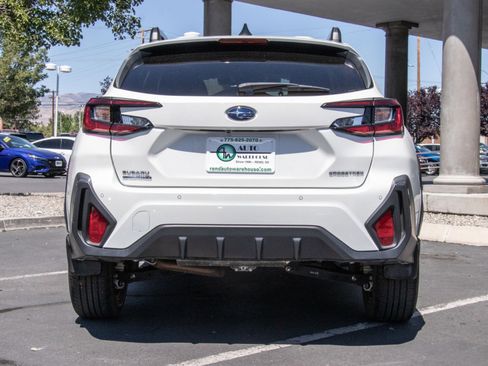 Used 2024 Subaru Crosstrek 2.5i Limited w/ Crosstrek Mirror Package image 6