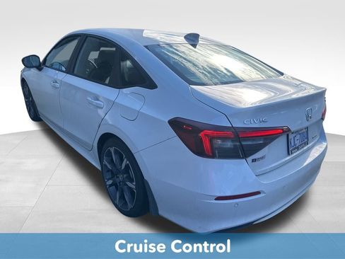 Certified 2025 Honda Civic Sport Touring image 4