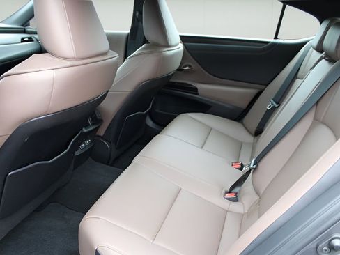 Used 2023 Lexus ES 350 w/ Premium Package FWD image 20