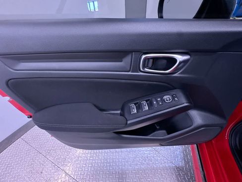 Used 2025 Honda Civic Sport image 12