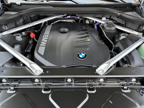 Used 2026 BMW X7 xDrive40i w/ M Sport Package image 36