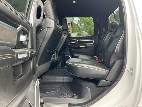 Used 2019 RAM 2500 Laramie AWD/4WD image 12