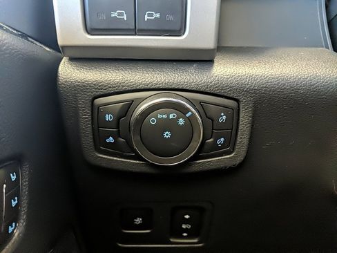 Certified 2022 Ford F350 Lariat w/ Lariat Ultimate Package image 24