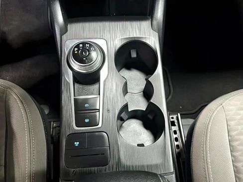 Used 2021 Ford Escape SE w/ Cold Weather Package image 19