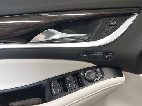 Certified 2022 Buick Enclave Premium w/ Experience Buick Package image 23