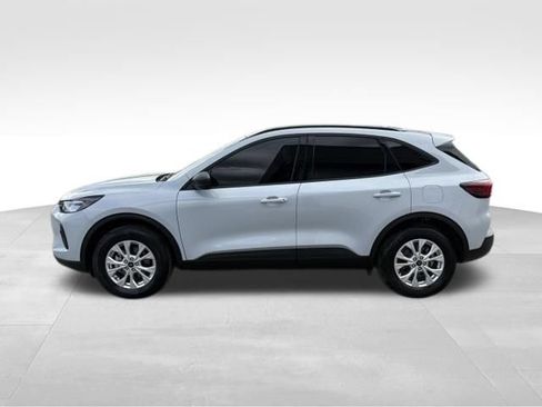 Used 2025 Ford Escape Active w/ Cold Weather Package AWD/4WD image 12