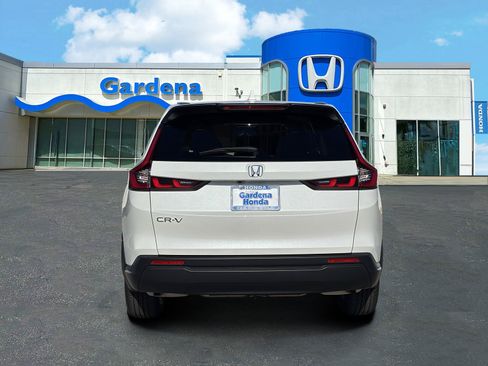 Used 2026 Honda CR-V EX image 5