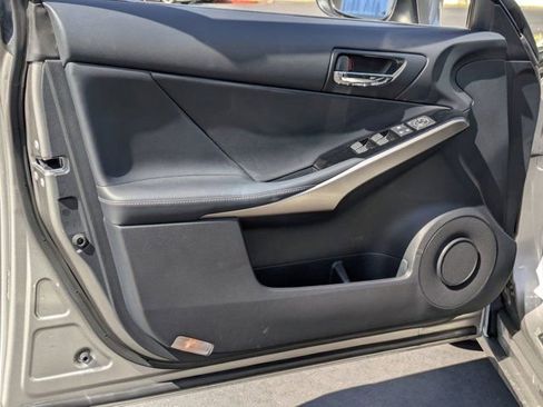 Used 2016 Lexus IS 200t RWD image 12