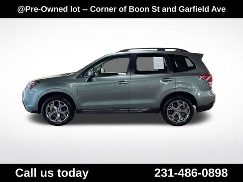 Used 2017 Subaru Forester 2.5i Touring AWD/4WD image 2