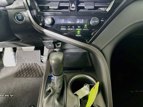 Used 2024 Toyota Camry SE w/ Convenience Package FWD image 23