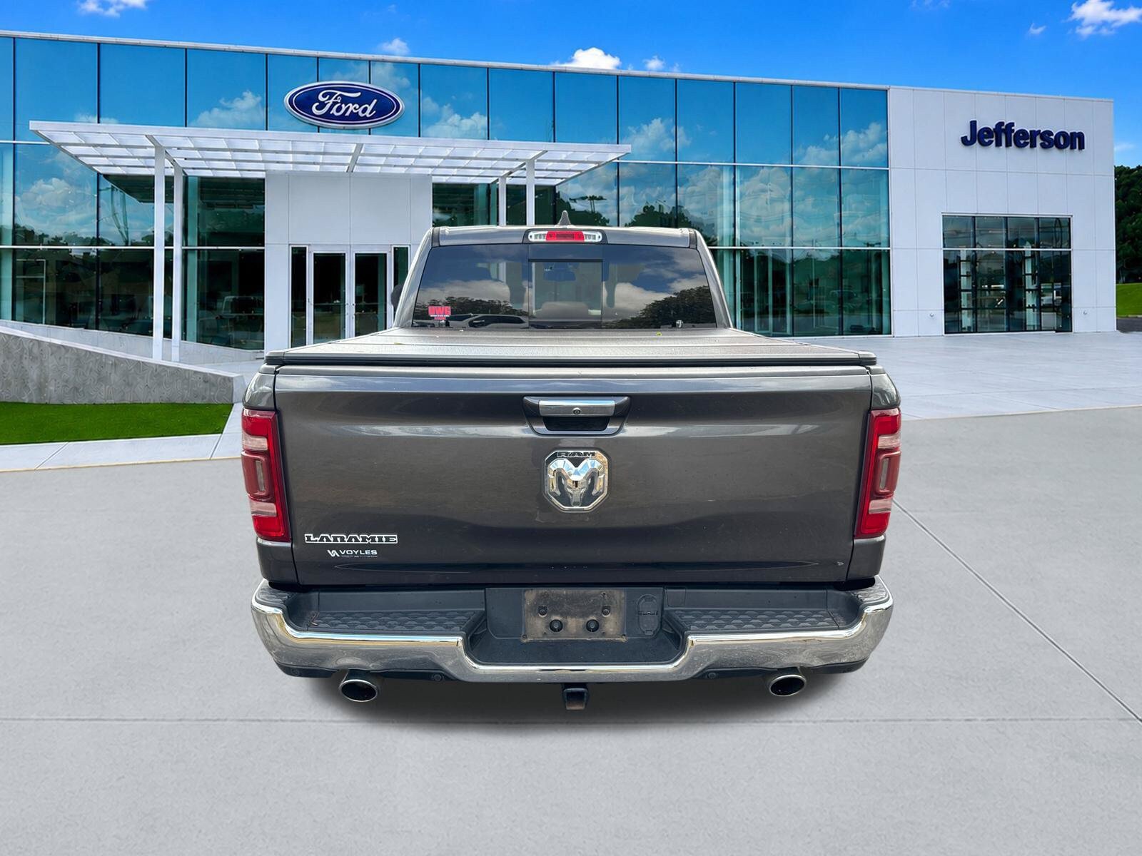 Used 2019 RAM 1500 Laramie RWD image 6