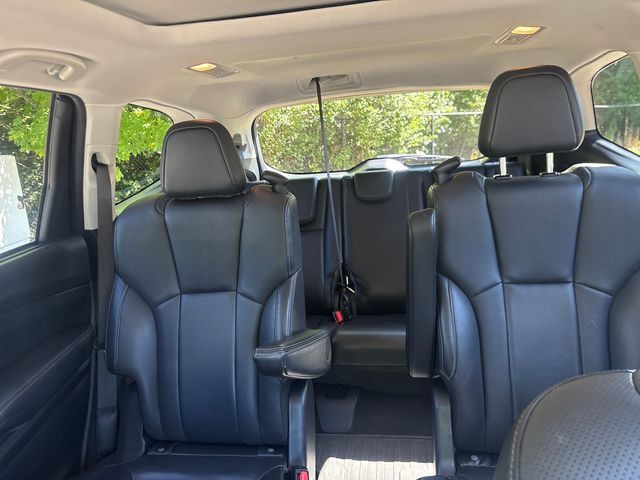 Used 2023 Subaru Ascent Limited w/ Technology Package AWD/4WD image 31