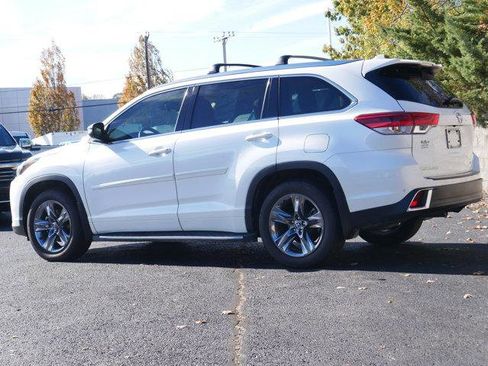 Used 2019 Toyota Highlander Limited Platinum image 4
