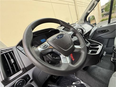 Used 2016 Ford Transit 150 XLT RWD image 17