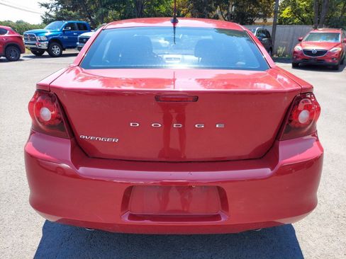 Used 2013 Dodge Avenger SE FWD image 5
