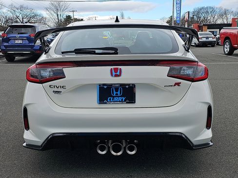 Used 2024 Honda Civic Type R image 5