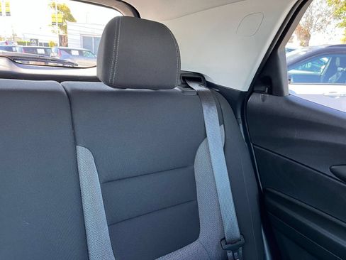 Used 2025 Chevrolet TrailBlazer LT FWD image 38