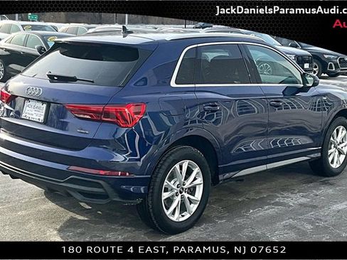 Used 2023 Audi Q3 2.0T Premium Plus w/ Premium Plus Package image 2