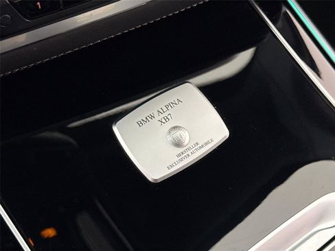 Used 2021 BMW ALPINA XB7 image 22