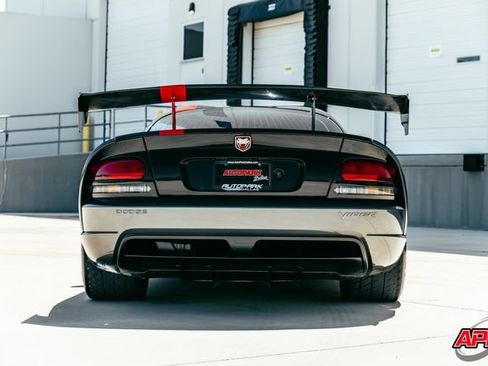 Used 2010 Dodge Viper ACR RWD image 17