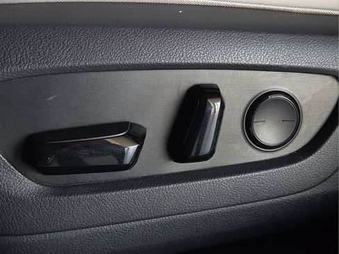 Used 2024 Lexus RX 350 Premium w/ Accessory Package (Z1) FWD image 19