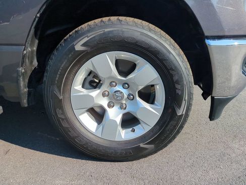 Used 2023 RAM 1500 Big Horn AWD/4WD image 10