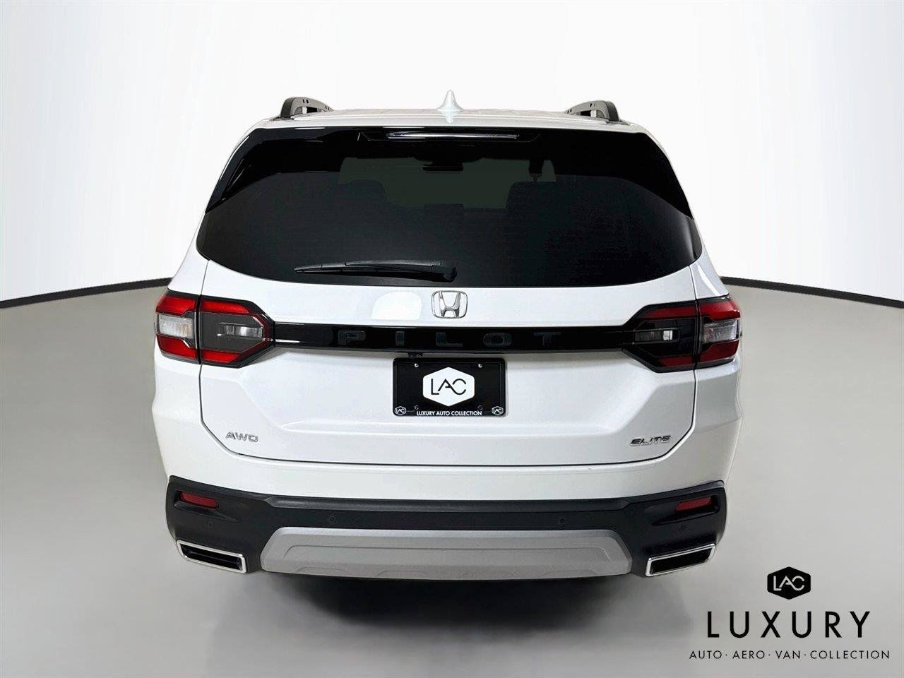 Used 2024 Honda Pilot Elite image 7