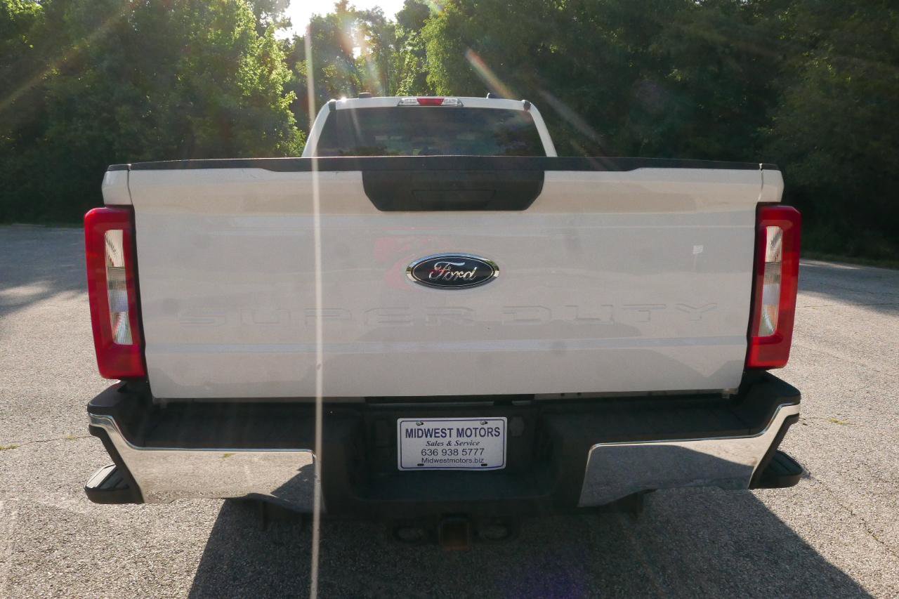 Used 2024 Ford F350 XLT AWD/4WD image 8