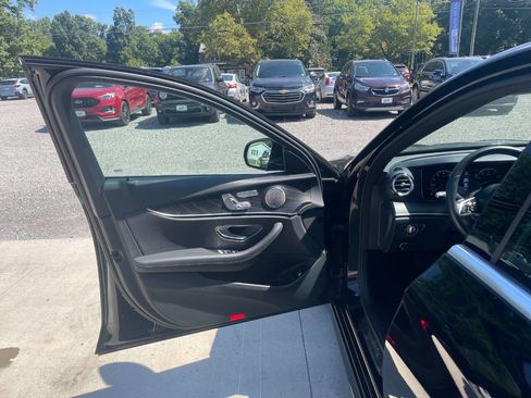 Used 2023 Mercedes-Benz E 350 E 350 4MATIC AWD 4dr Sedan image 26