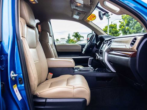 Used 2016 Toyota Tundra Limited w/ Limited Premium Package image 25