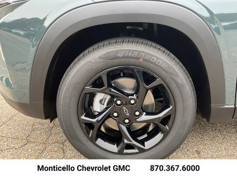 New 2026 Chevrolet Trax LT w/ Driver Confidence Package FWD image 27
